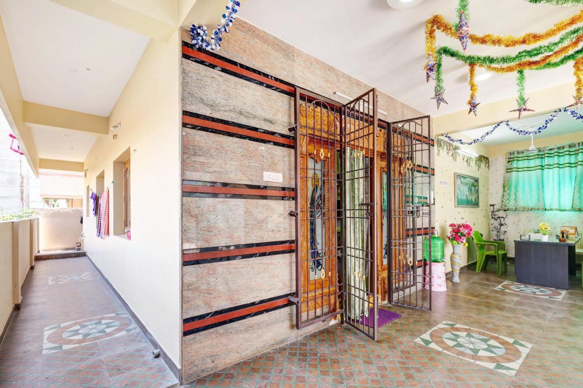 Sri Sakthi Home Stay - Beyond The Expectations- 10 To 15 Minutes Drive From Railway Station And Bus Station Tirupati Luaran gambar